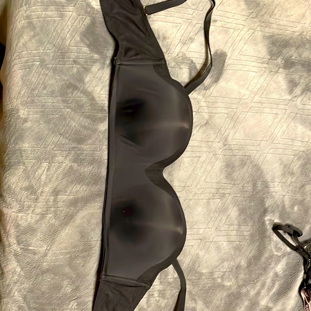 Lively strapless bra with straps included